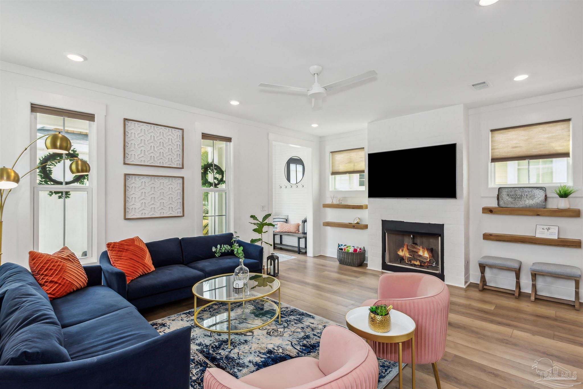 Pensacola, Florida 32501, United States, 4 Bedrooms Bedrooms, ,3 BathroomsBathrooms,Residential,Active,171174