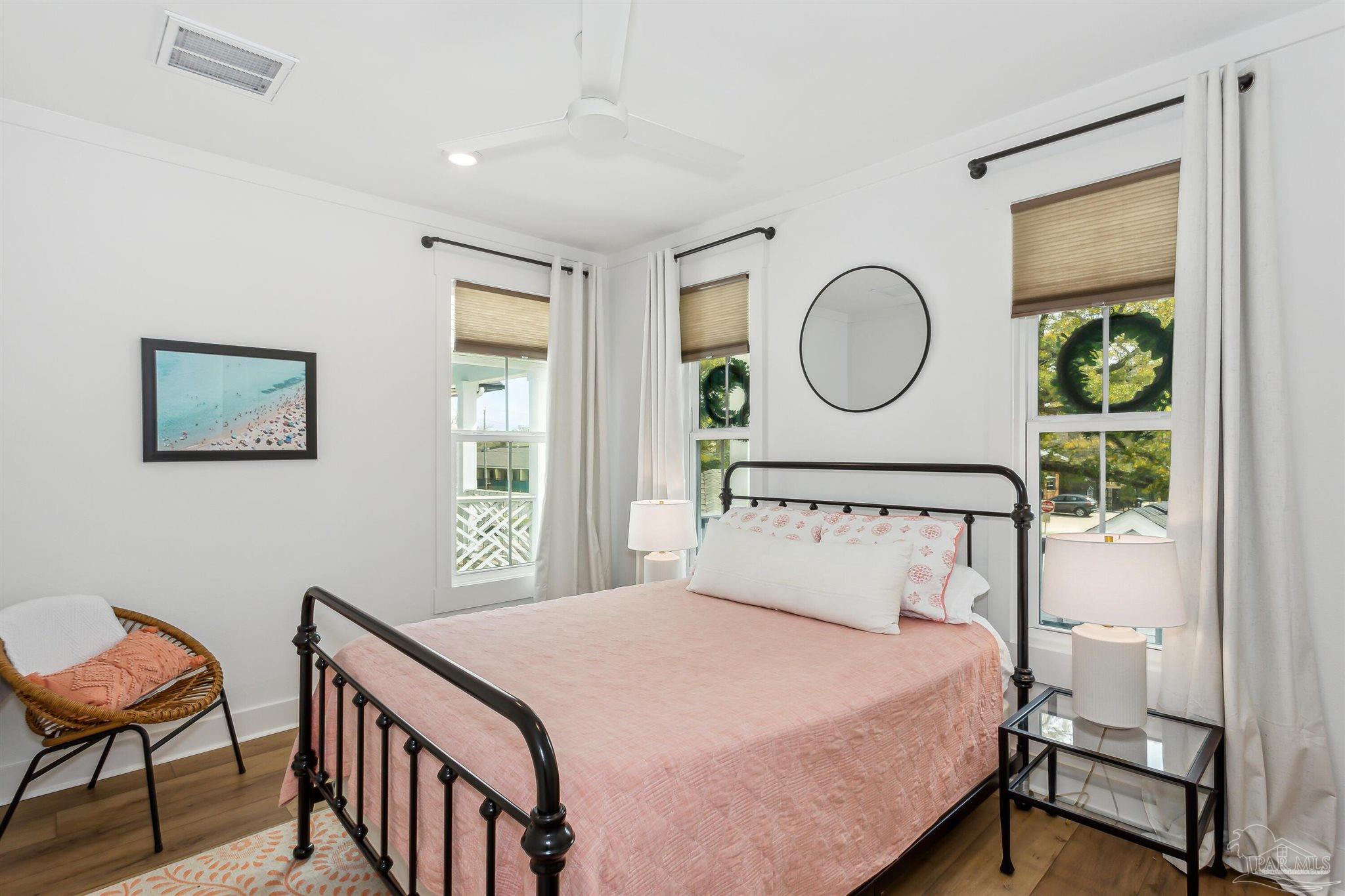 Pensacola, Florida 32501, United States, 4 Bedrooms Bedrooms, ,3 BathroomsBathrooms,Residential,Active,171174