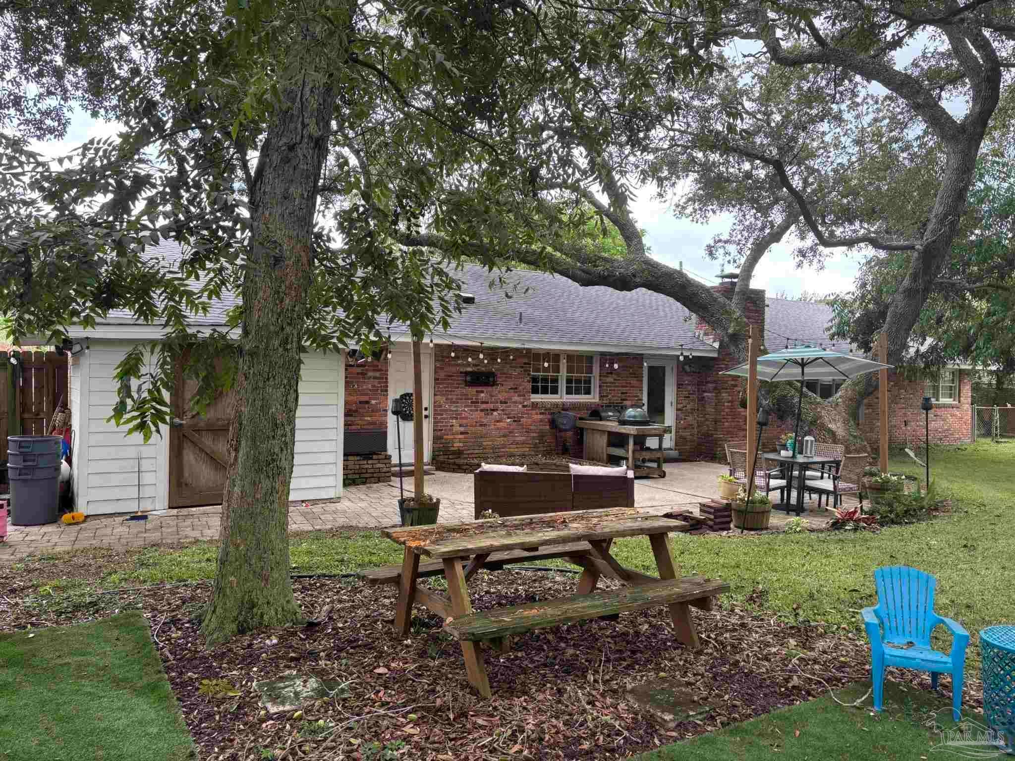 208 Hibiscus Ave