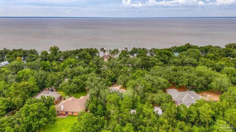 A home in Gulf Breeze