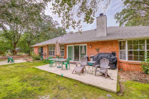 A home in Gulf Breeze