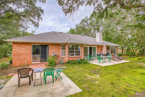 A home in Gulf Breeze