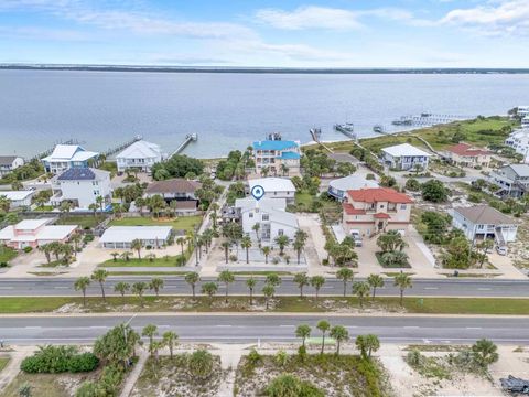 A home in Pensacola Beach