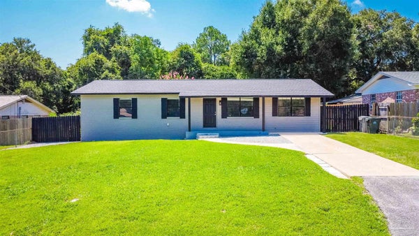 517 RONDA ST, PENSACOLA, FL 32534 - Image 35d2fff44fcd069ee2cdb217fc49dc22/852924671