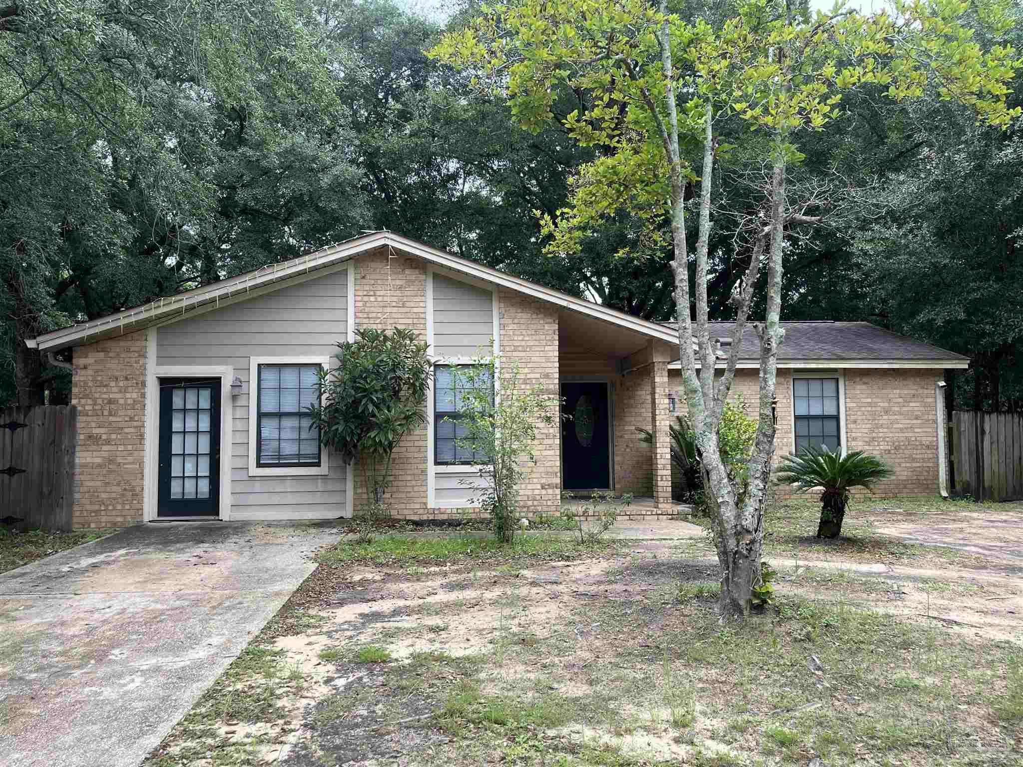 Photo 1 of 17 — 5898 Independence Dr, Milton, FL 32570