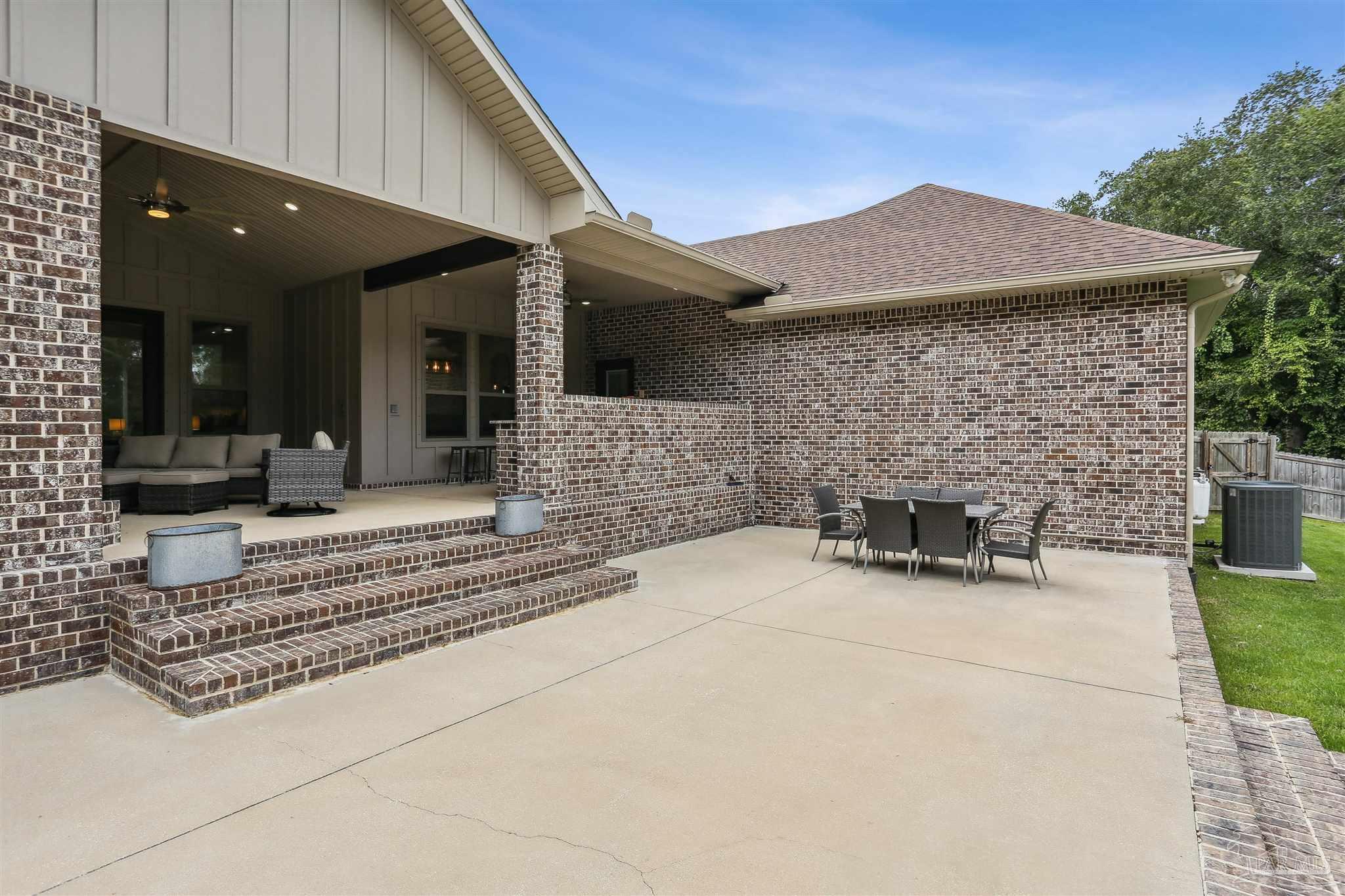 Pace, Florida 32571, United States, 3 Bedrooms Bedrooms, ,3 BathroomsBathrooms,Residential,Contingent,190336