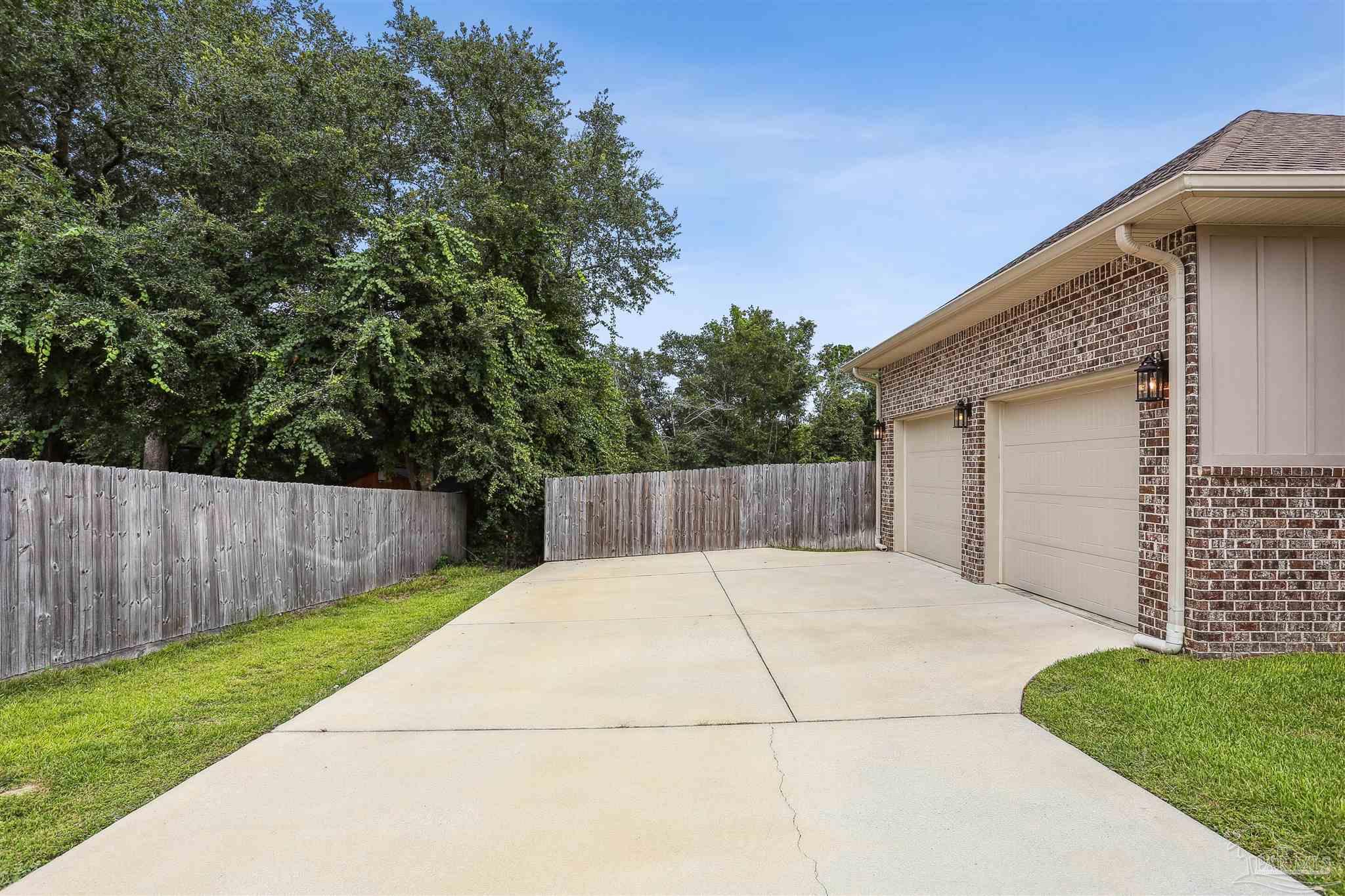 Pace, Florida 32571, United States, 3 Bedrooms Bedrooms, ,3 BathroomsBathrooms,Residential,Contingent,190336