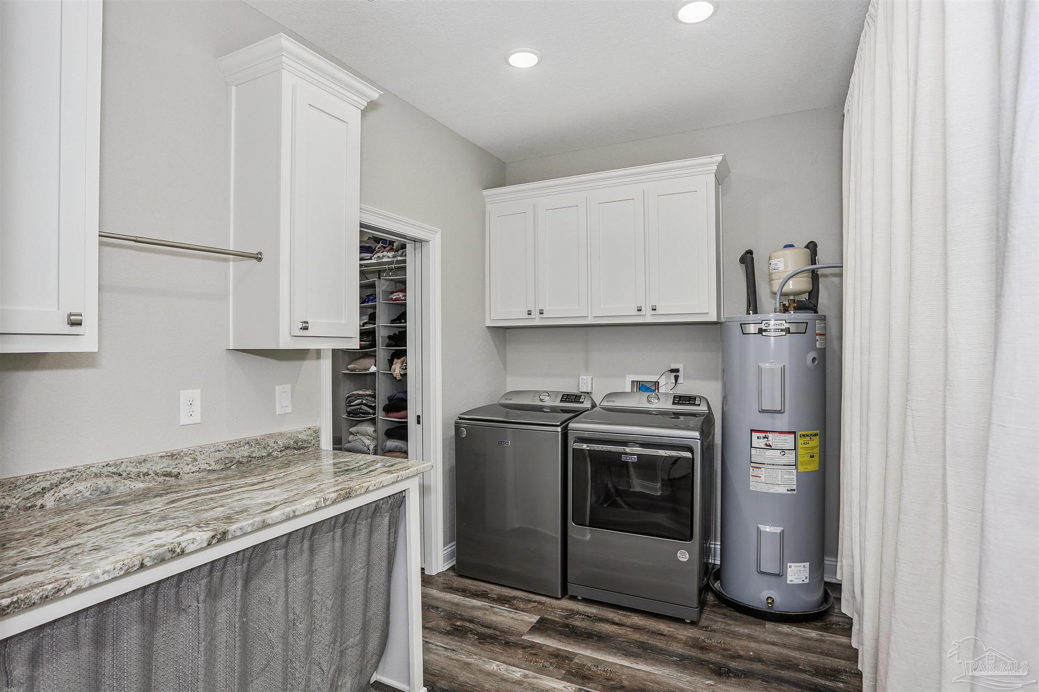 Pace, Florida 32571, United States, 3 Bedrooms Bedrooms, ,3 BathroomsBathrooms,Residential,Contingent,190336