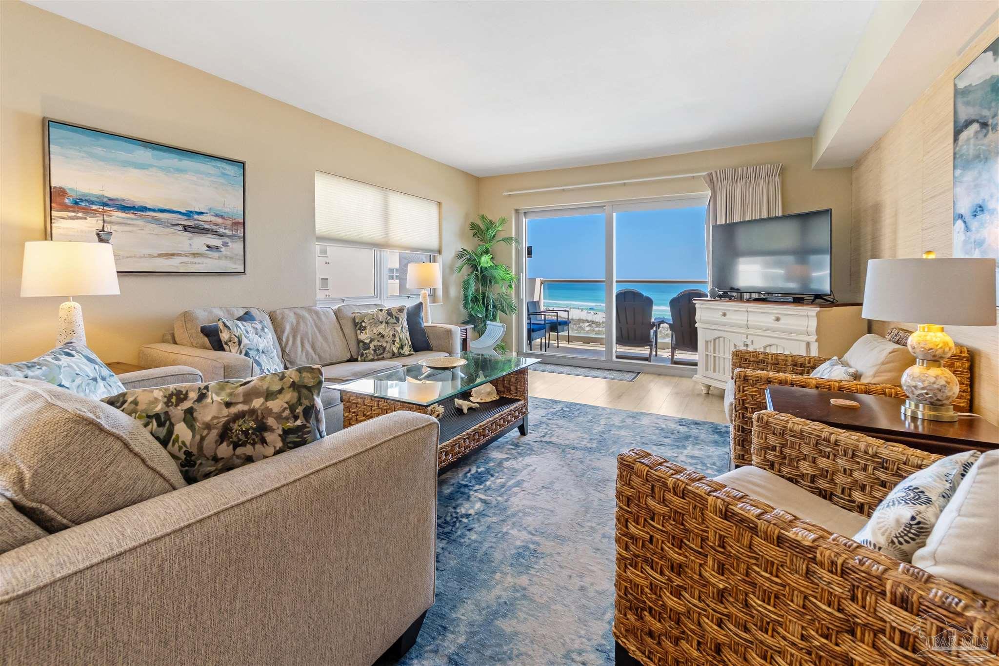 1600 Via Deluna Dr 401B