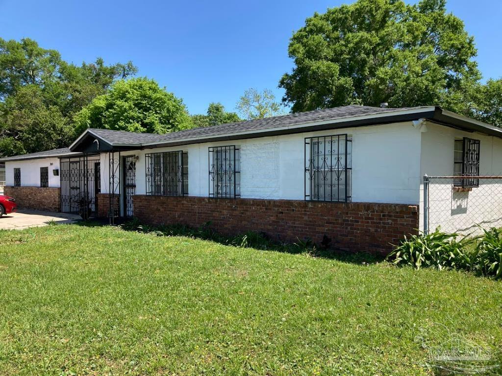 Photo 1 of 24 — 3000 N G St, Pensacola, FL 32501