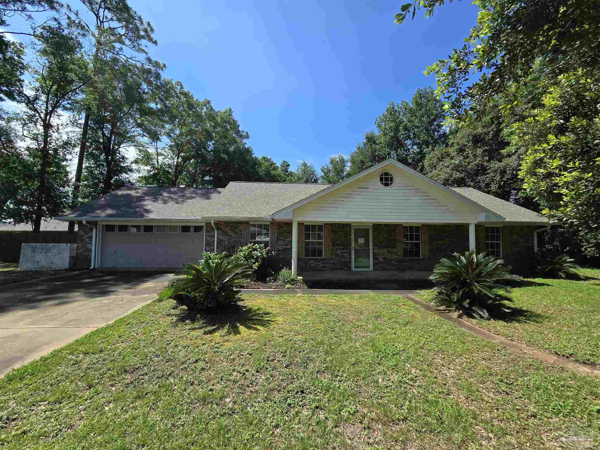 Photo 1 of 11 — 5783 Kabel Dr, Milton, FL 32570