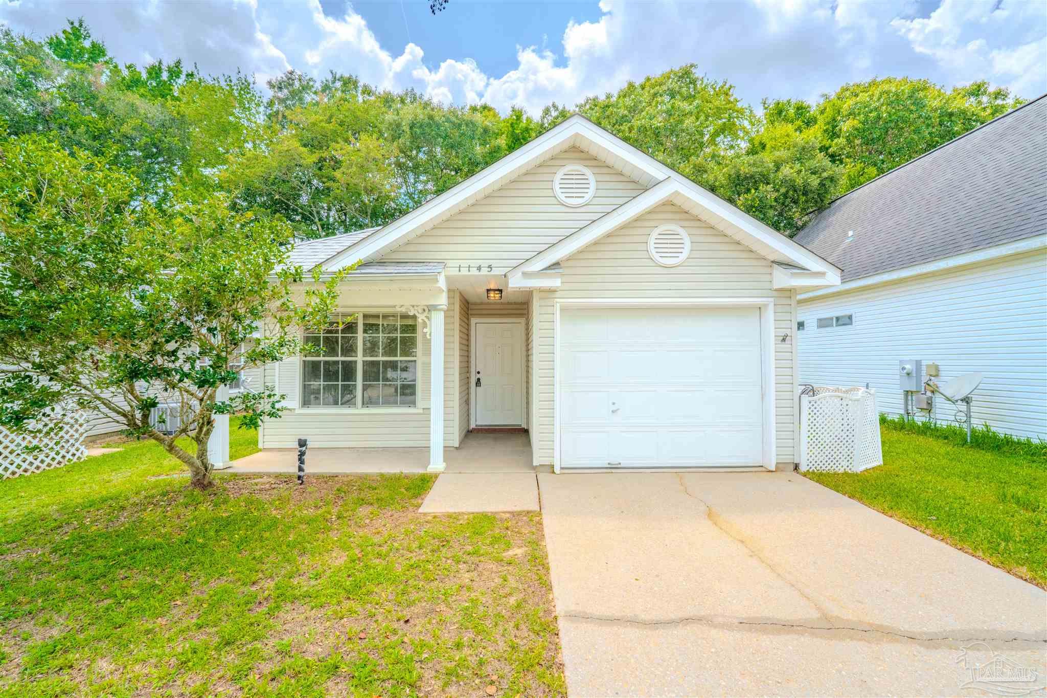 Photo 1 of 27 — 1145 Sweetbriar St, Cantonment, FL 32533