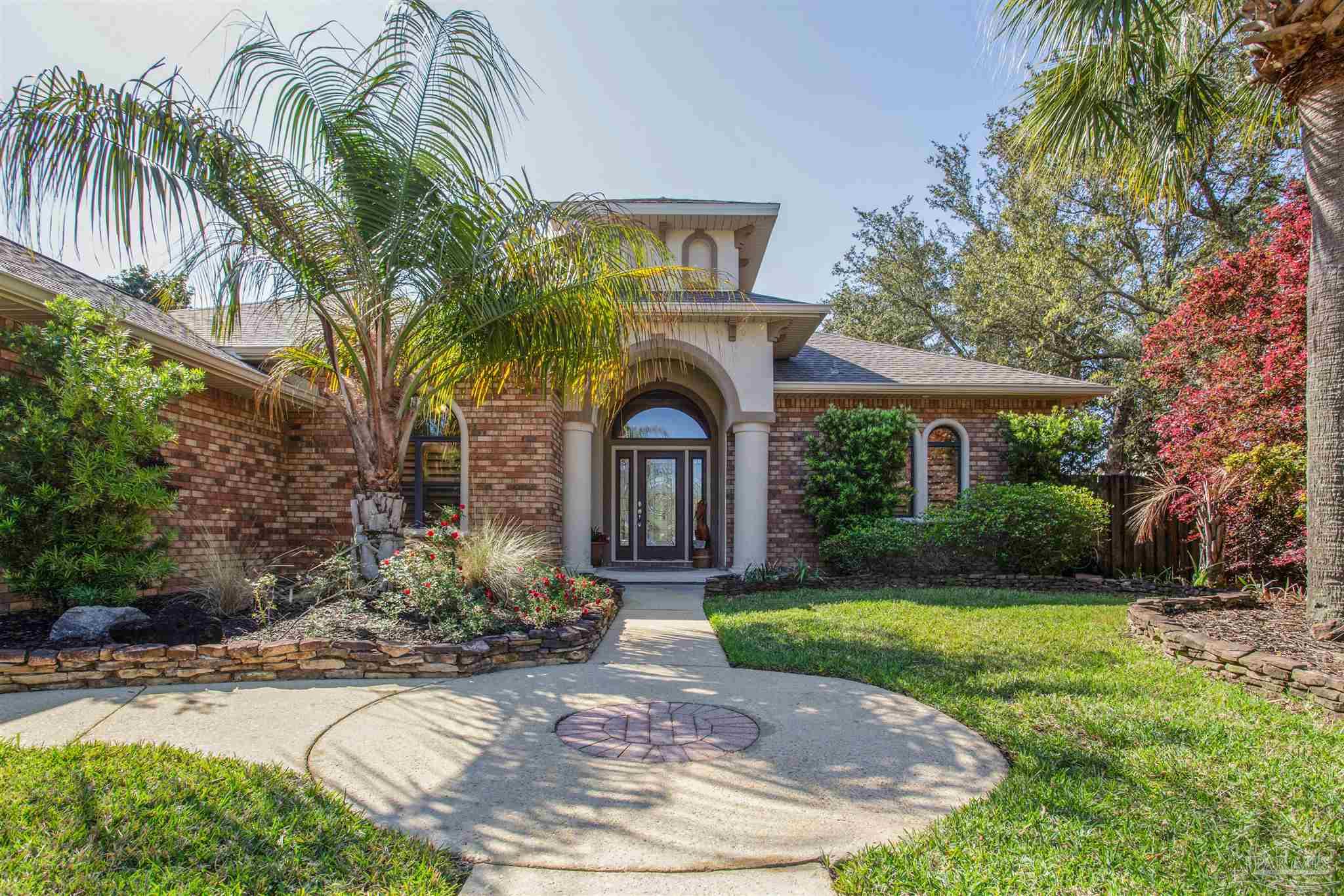 Gulf Breeze, Florida 32563, United States, 4 Bedrooms Bedrooms, ,3 BathroomsBathrooms,Residential,Pending,106098