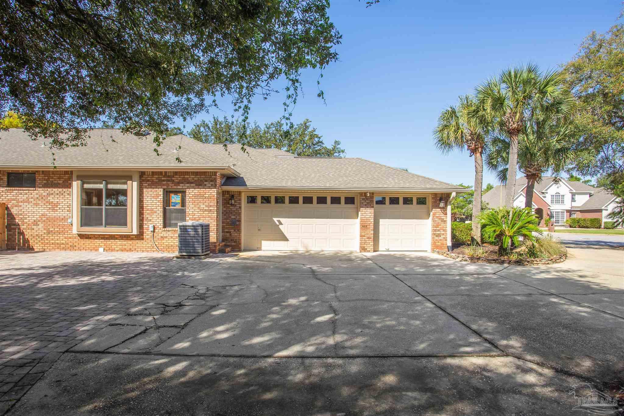 Gulf Breeze, Florida 32563, United States, 4 Bedrooms Bedrooms, ,3 BathroomsBathrooms,Residential,Pending,106098