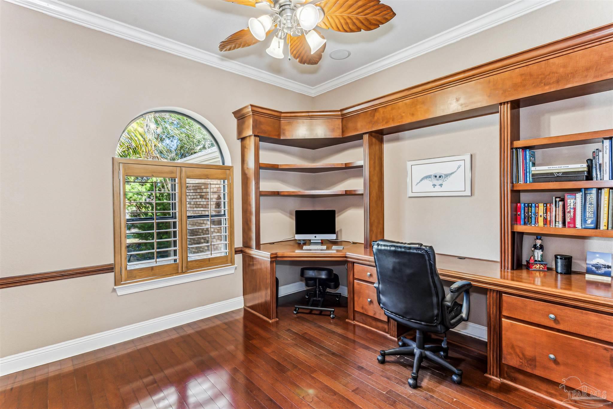 Gulf Breeze, Florida 32563, United States, 4 Bedrooms Bedrooms, ,3 BathroomsBathrooms,Residential,Pending,106098