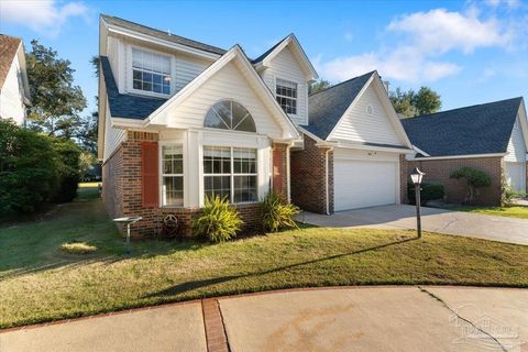 A home in Niceville