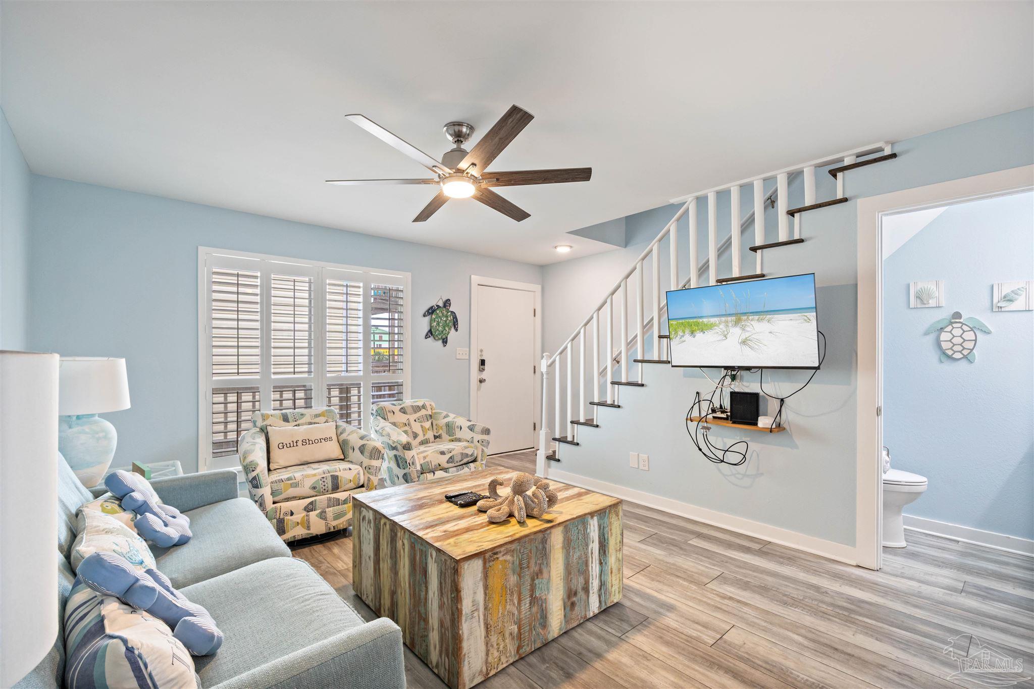 372 East Beach Blvd 21