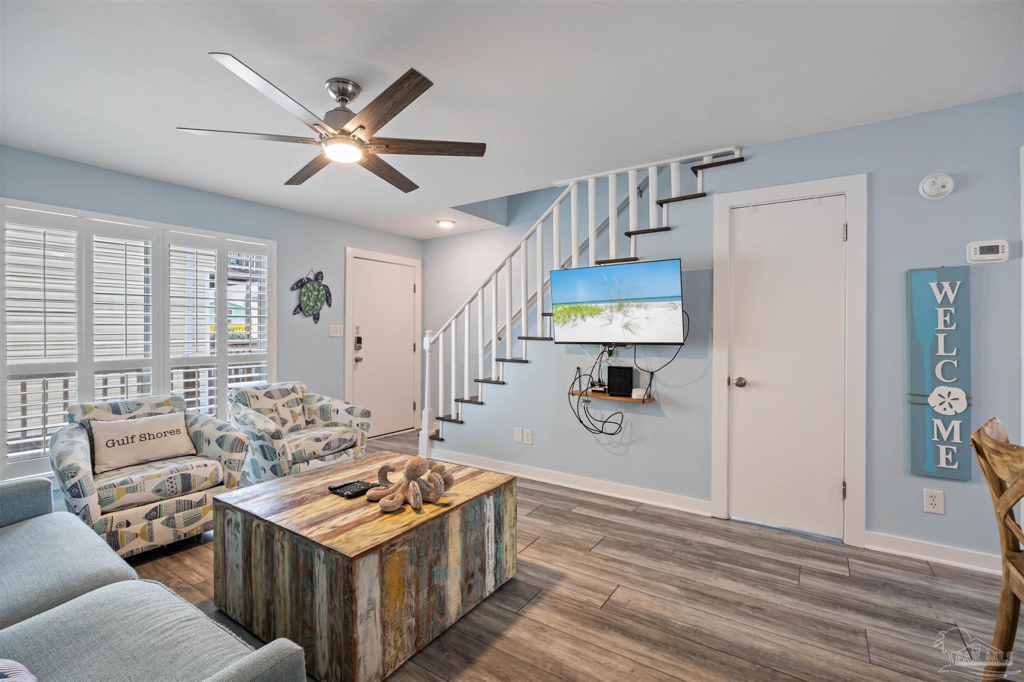 372 East Beach Blvd 21