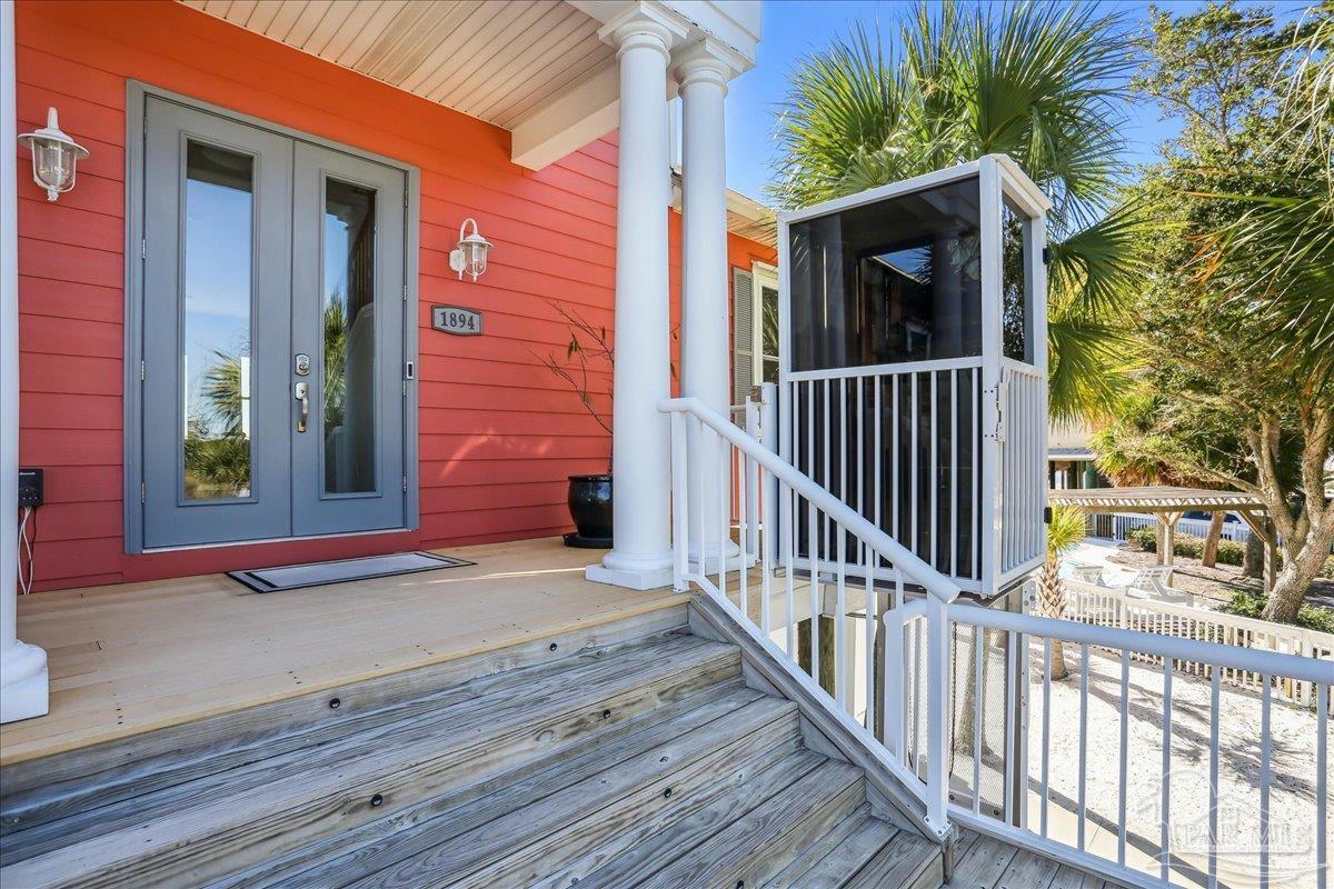 1894 Biscayne Cir Dr