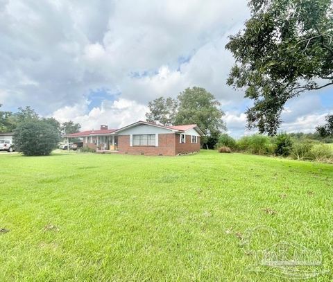 A home in Atmore