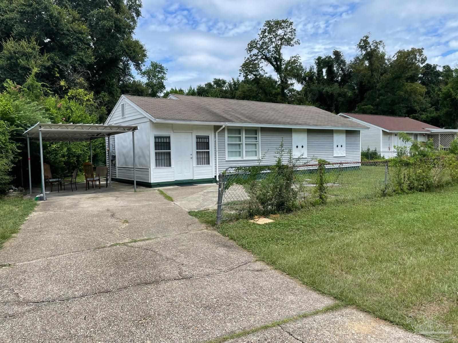 Photo 1 of 13 — 122 Alice St, Pensacola, FL 32505