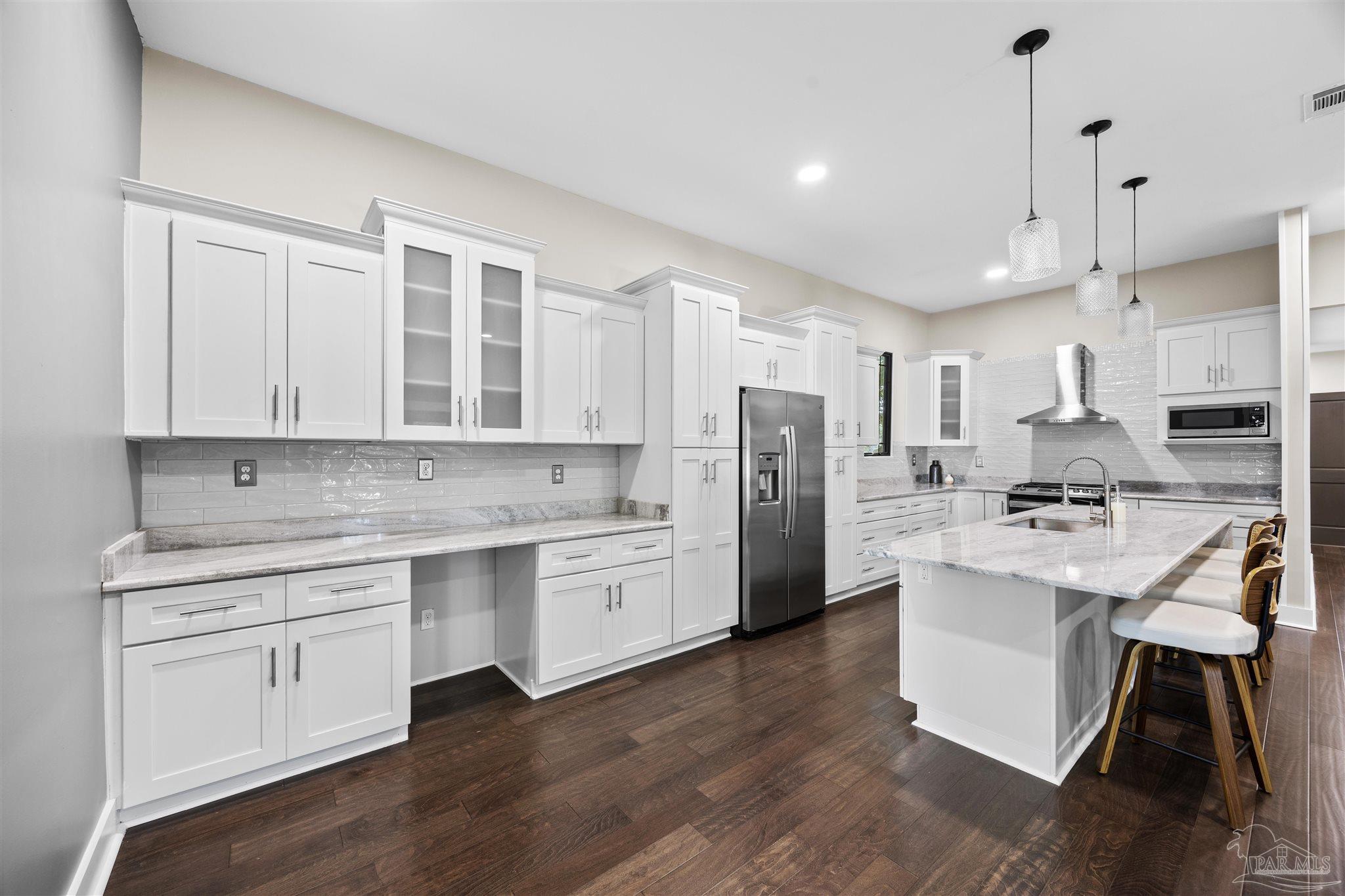 Photo 1 of 42 — 1306 E Gonzalez St, Pensacola, FL 32501