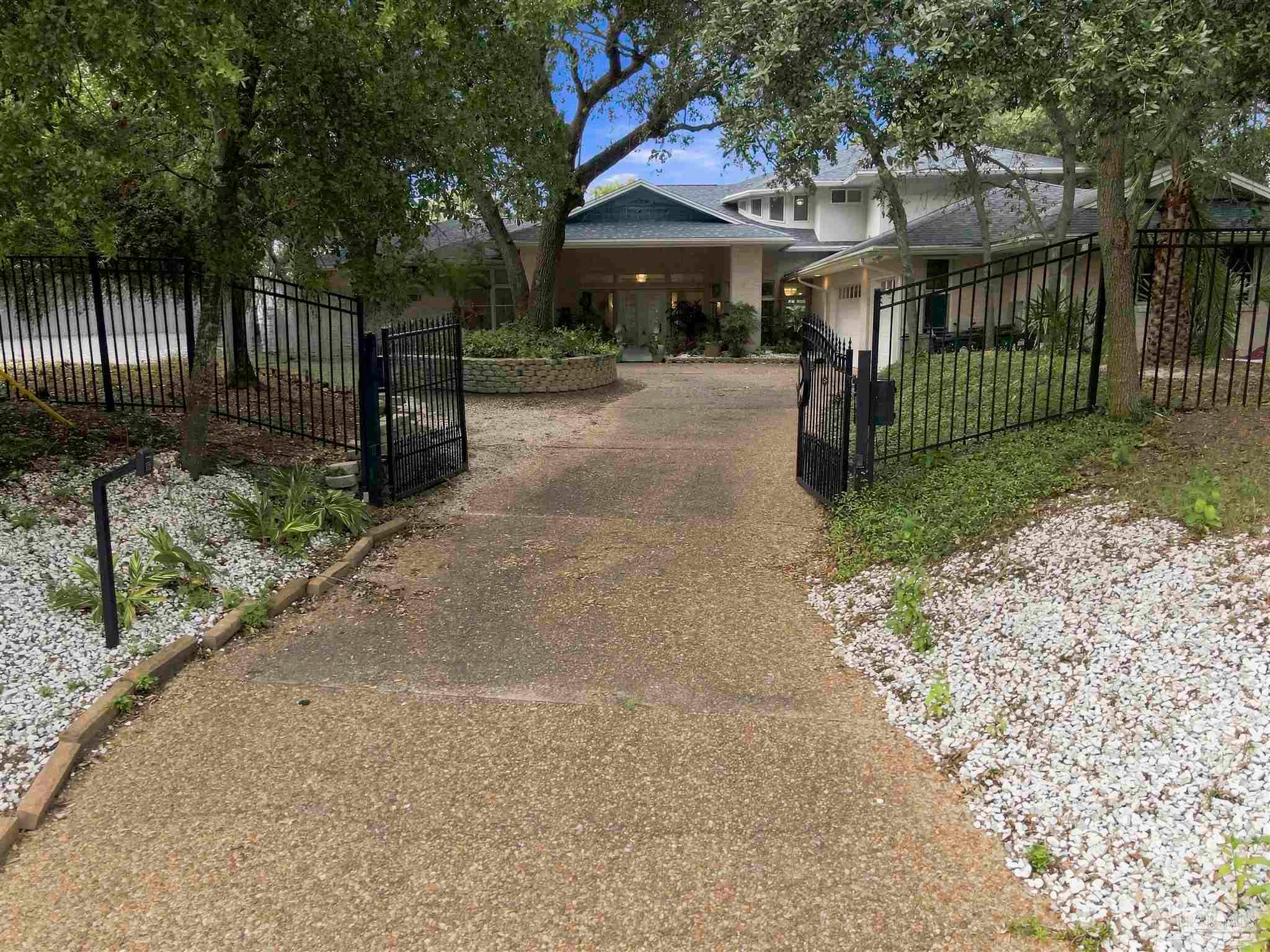15000 Innerarity Pt Rd
