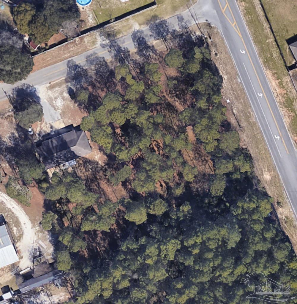 Photo 1 of 7 — 2229 Dog Track Rd, Pensacola, FL 32506