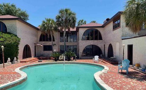 239 Sabine Dr Pensacola Beach FL 32561