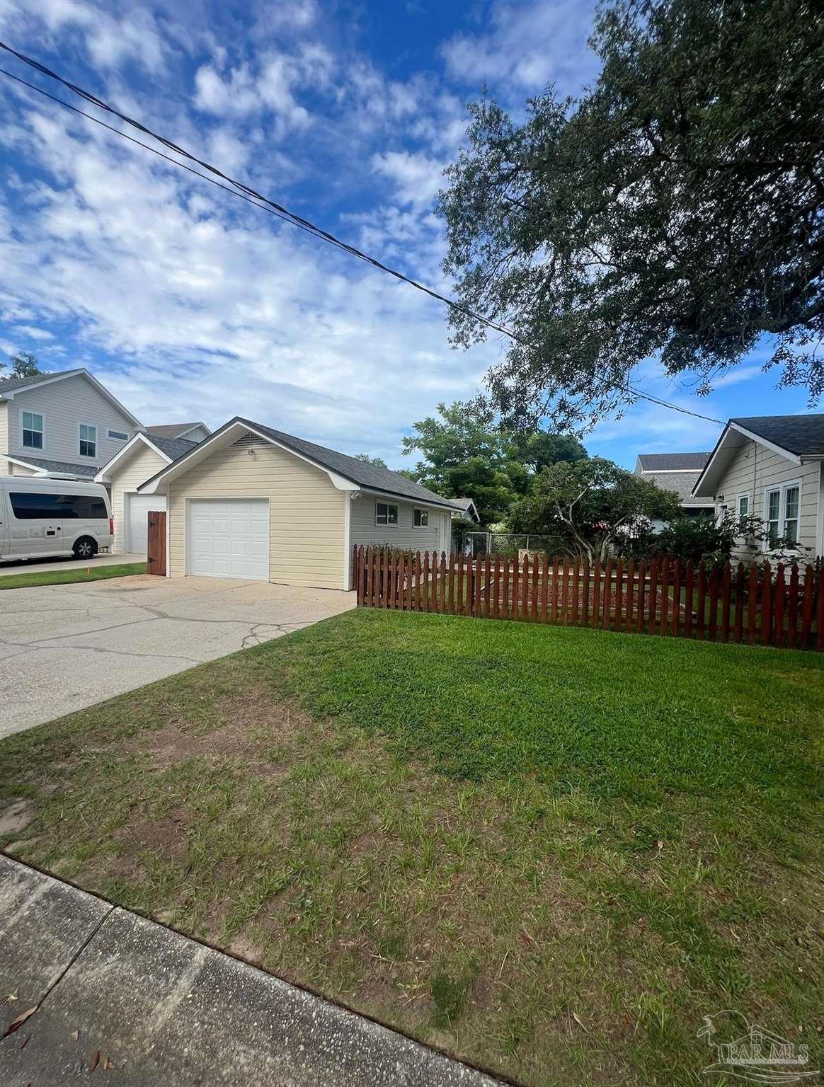 Pensacola, Florida 32503, United States, 3 Bedrooms Bedrooms, ,1 BathroomBathrooms,Residential,Active,161523