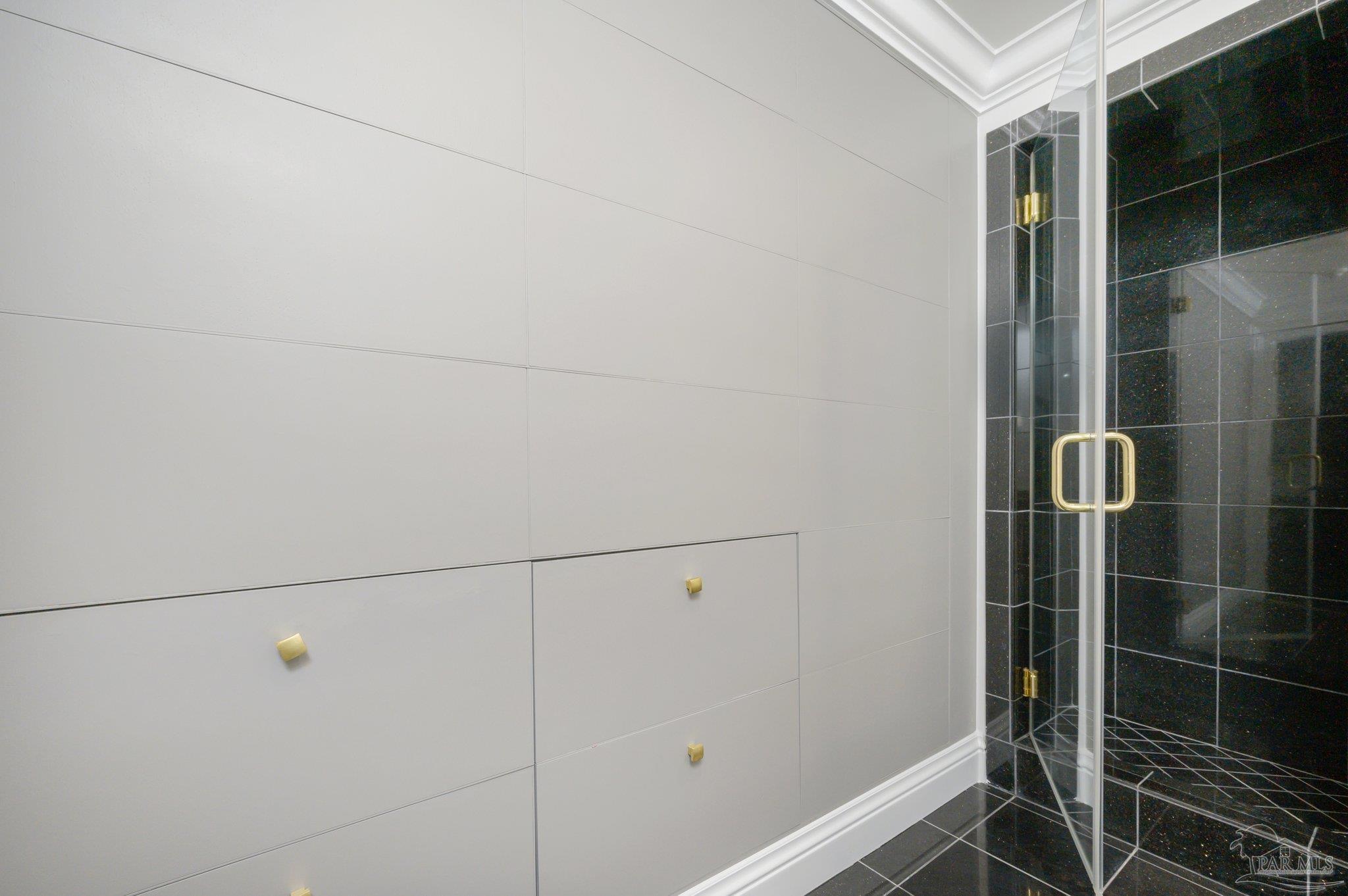 Pensacola, Florida 32502, United States, 4 Bedrooms Bedrooms, ,4 BathroomsBathrooms,Residential,Active,226366