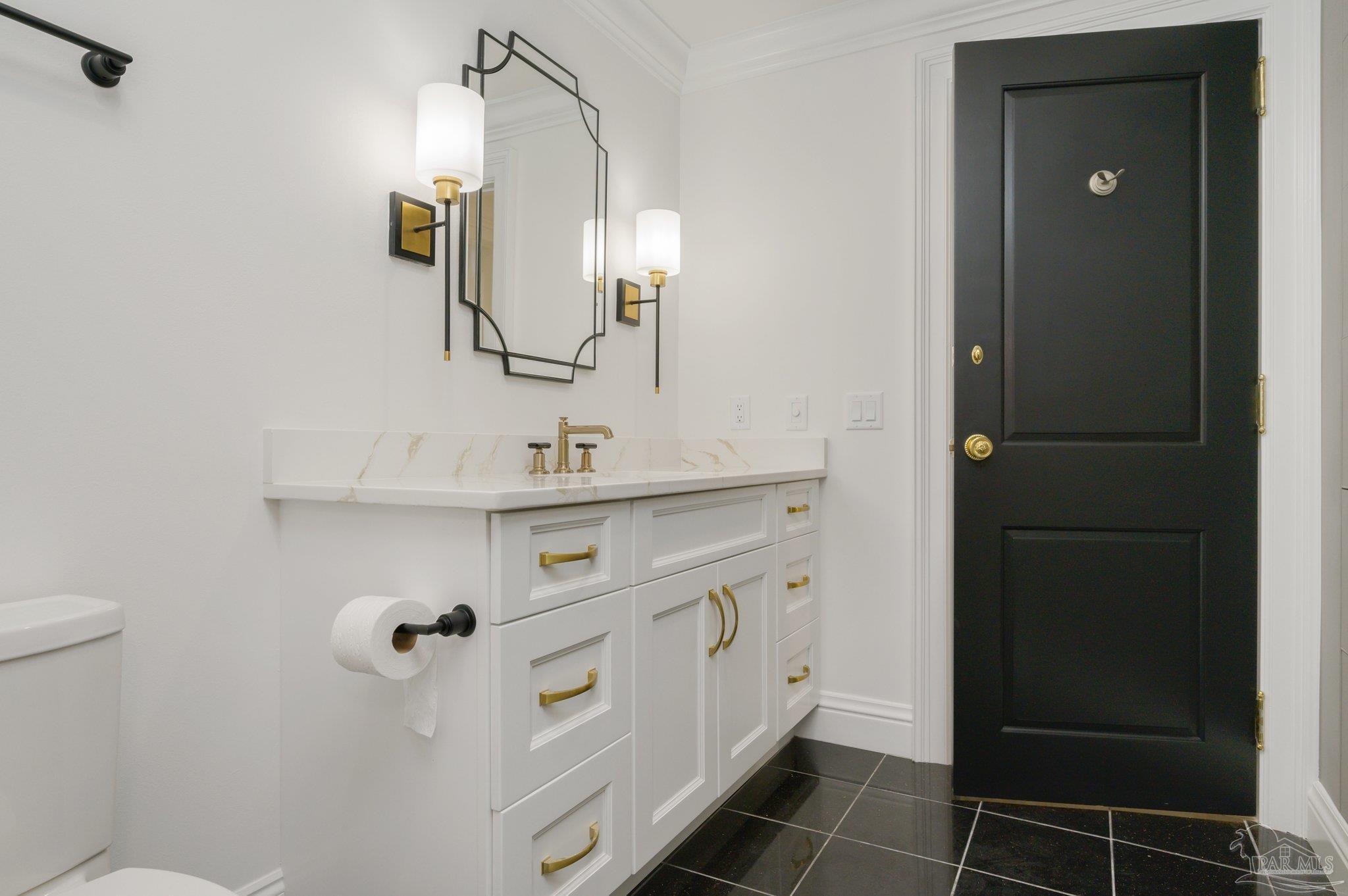 Pensacola, Florida 32502, United States, 4 Bedrooms Bedrooms, ,4 BathroomsBathrooms,Residential,Active,226366