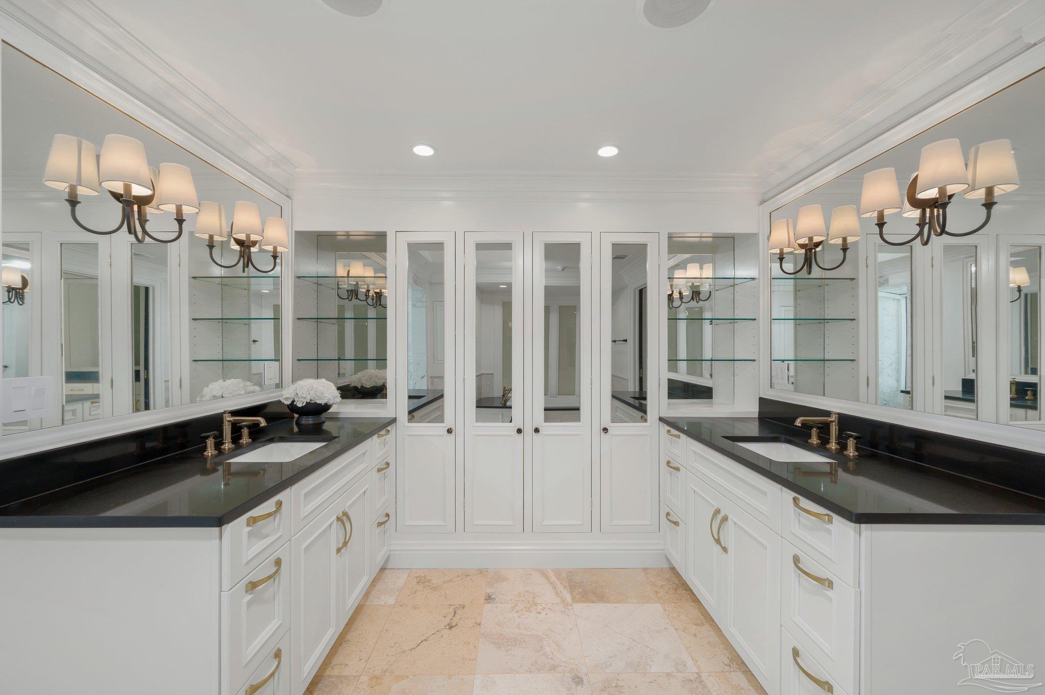 Pensacola, Florida 32502, United States, 4 Bedrooms Bedrooms, ,4 BathroomsBathrooms,Residential,Active,226366