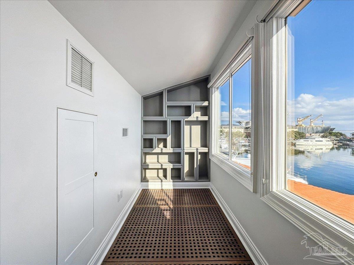 Pensacola, Florida 32502, United States, 4 Bedrooms Bedrooms, ,4 BathroomsBathrooms,Residential,Active,226366