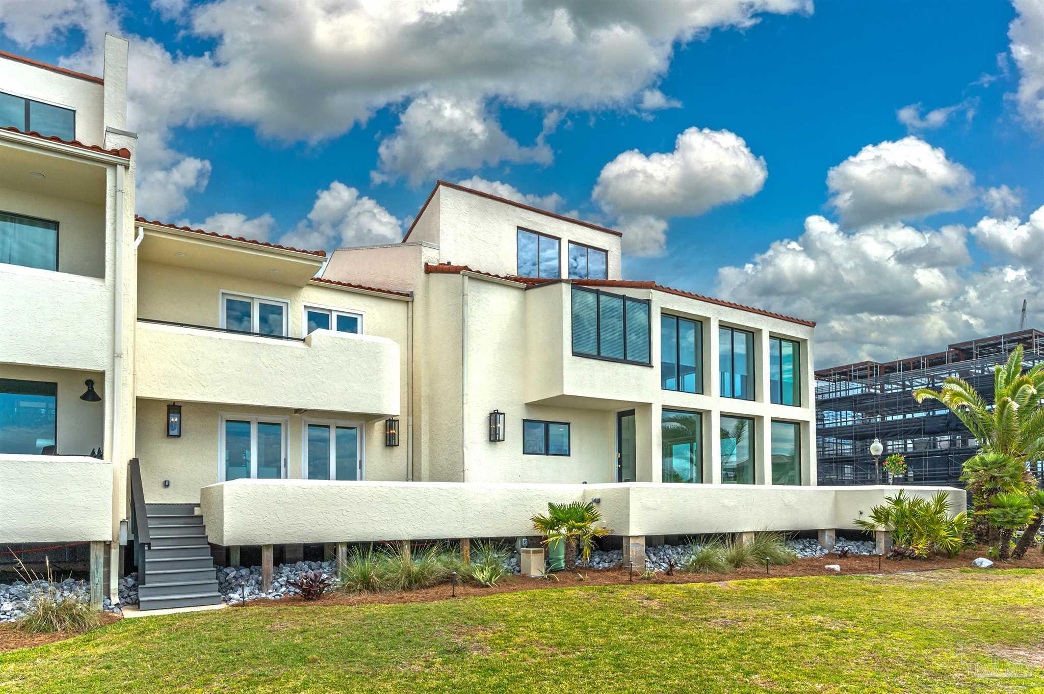 Pensacola, Florida 32502, United States, 4 Bedrooms Bedrooms, ,4 BathroomsBathrooms,Residential,Active,226366