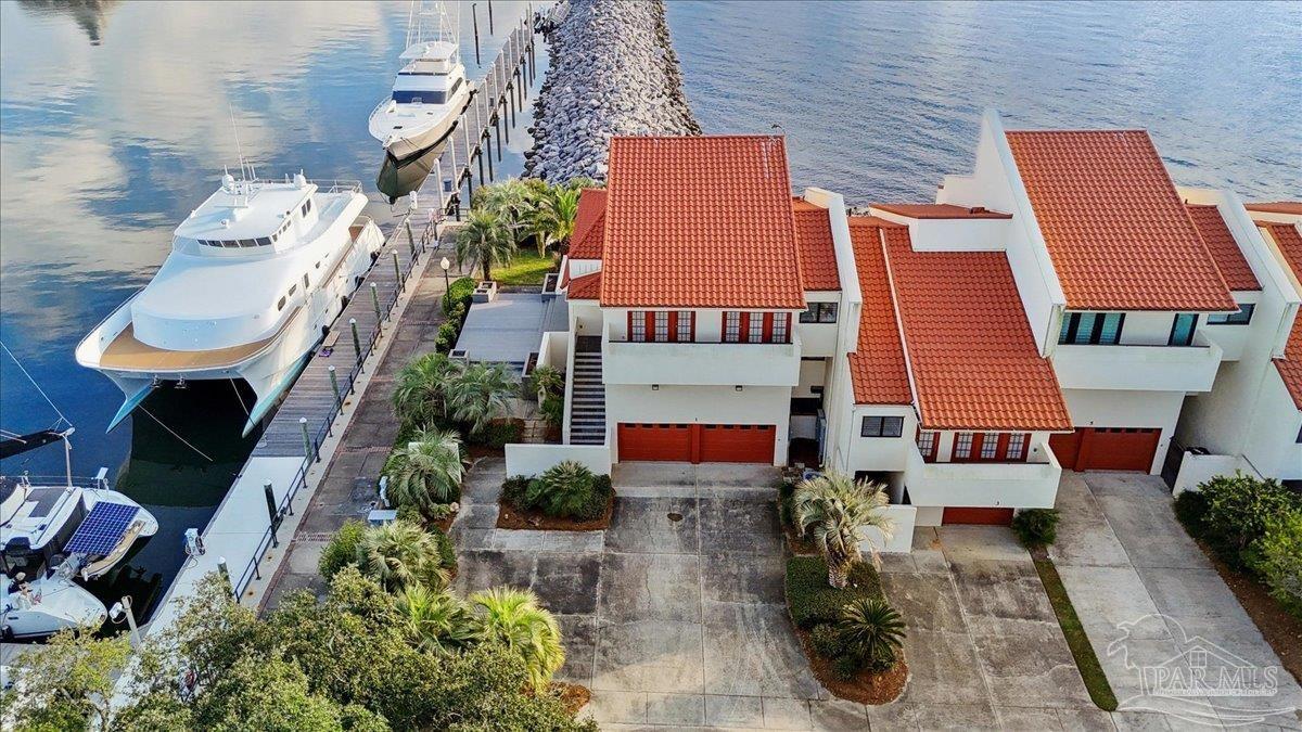 Pensacola, Florida 32502, United States, 4 Bedrooms Bedrooms, ,4 BathroomsBathrooms,Residential,Active,226366