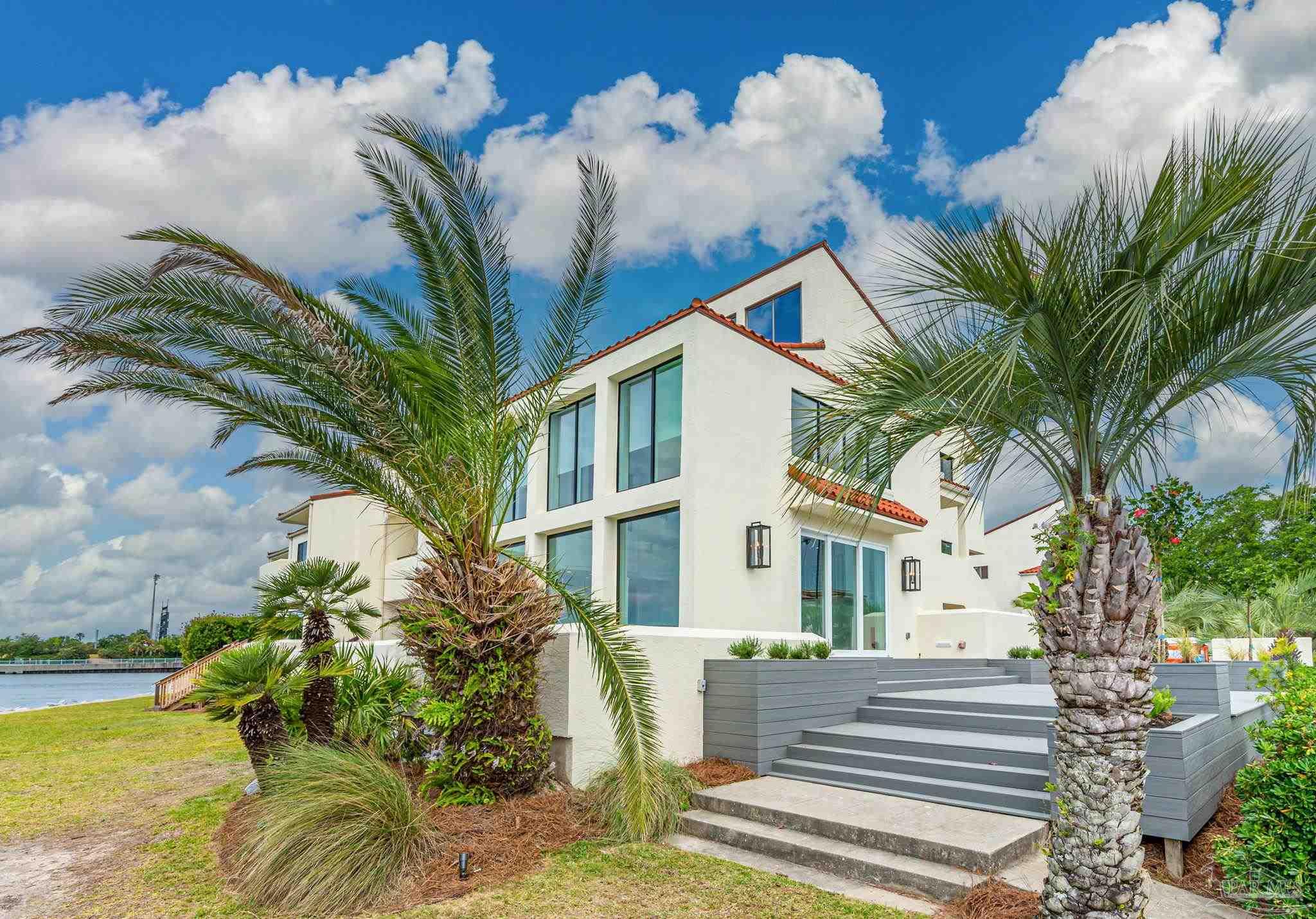 Pensacola, Florida 32502, United States, 4 Bedrooms Bedrooms, ,4 BathroomsBathrooms,Residential,Active,226366