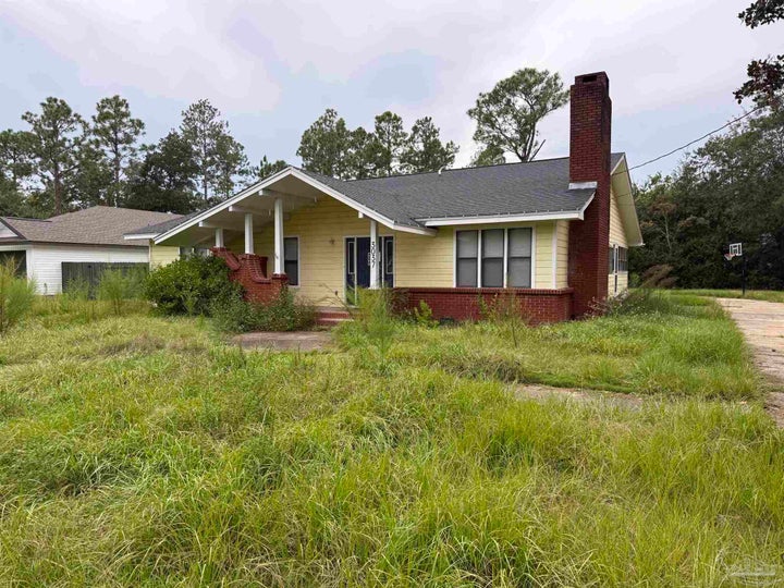 Photo 1 of 1 — 3037 N 13th Ave, Milton, FL 32583