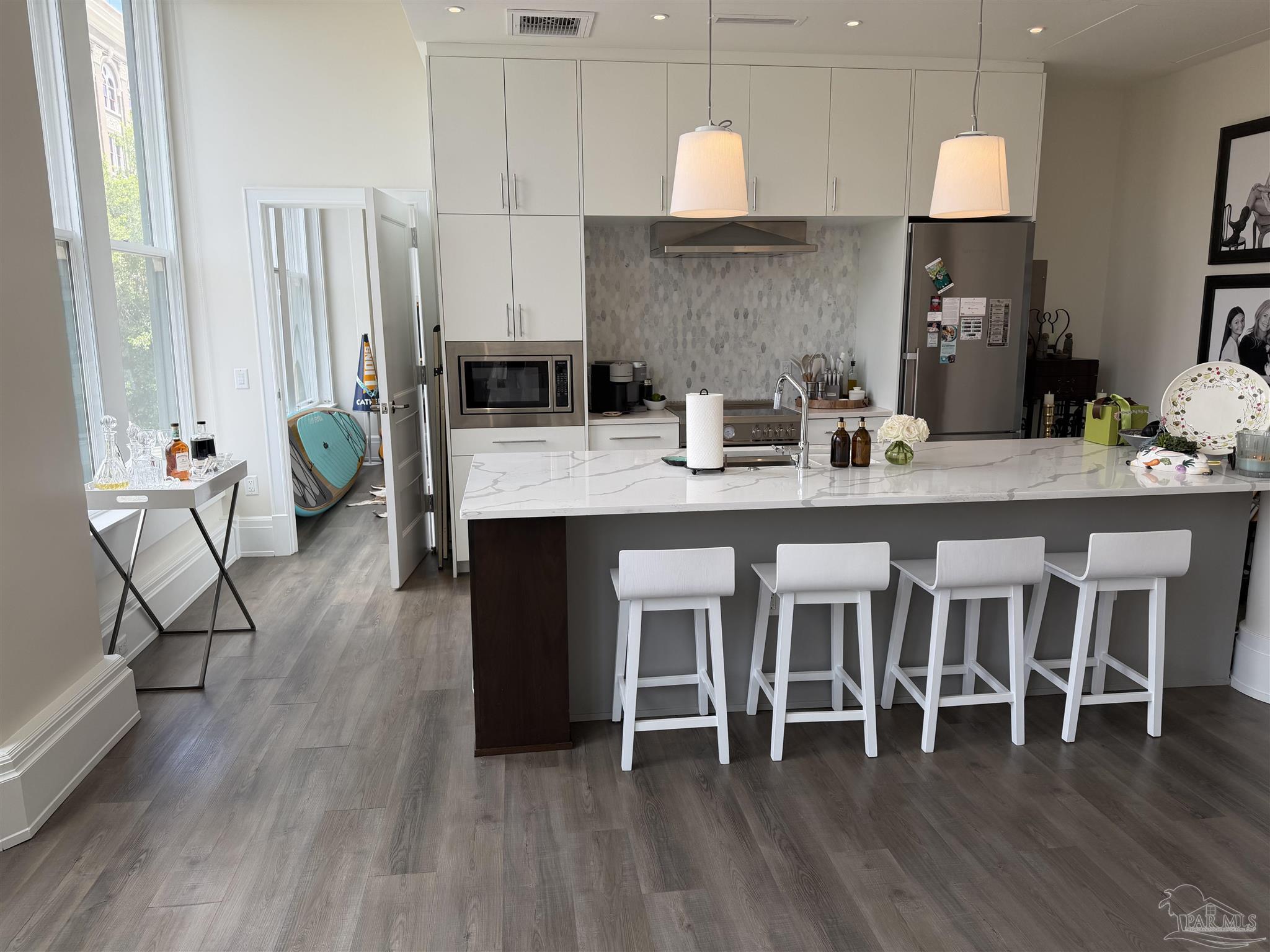 Photo 1 of 12 — 17 S Palafox Pl 208, Pensacola, FL 32502