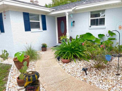 A home in Gulf Breeze