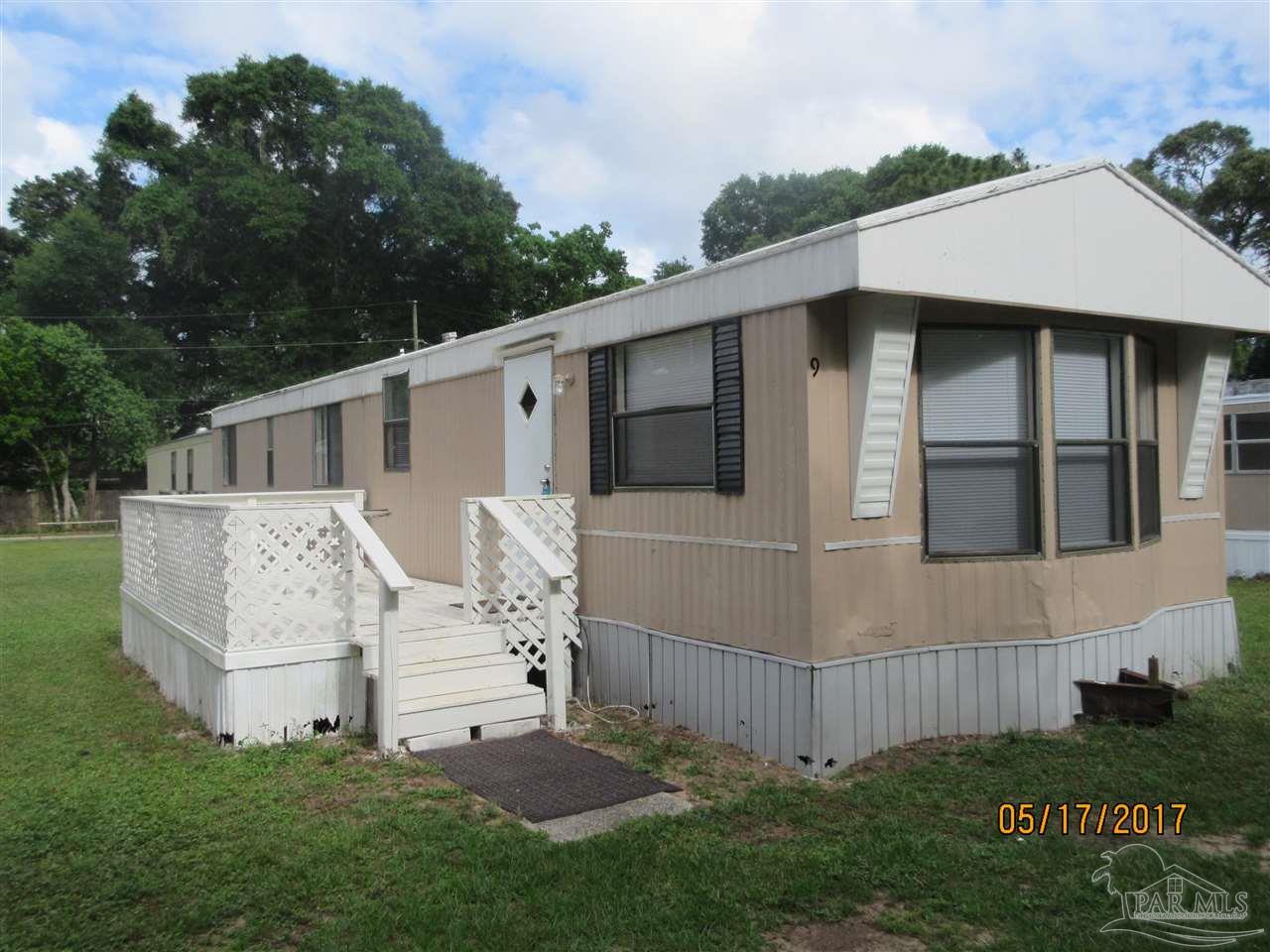 Photo 1 of 10 — 2821 Hillcrest Ave 9, Pensacola, FL 32526
