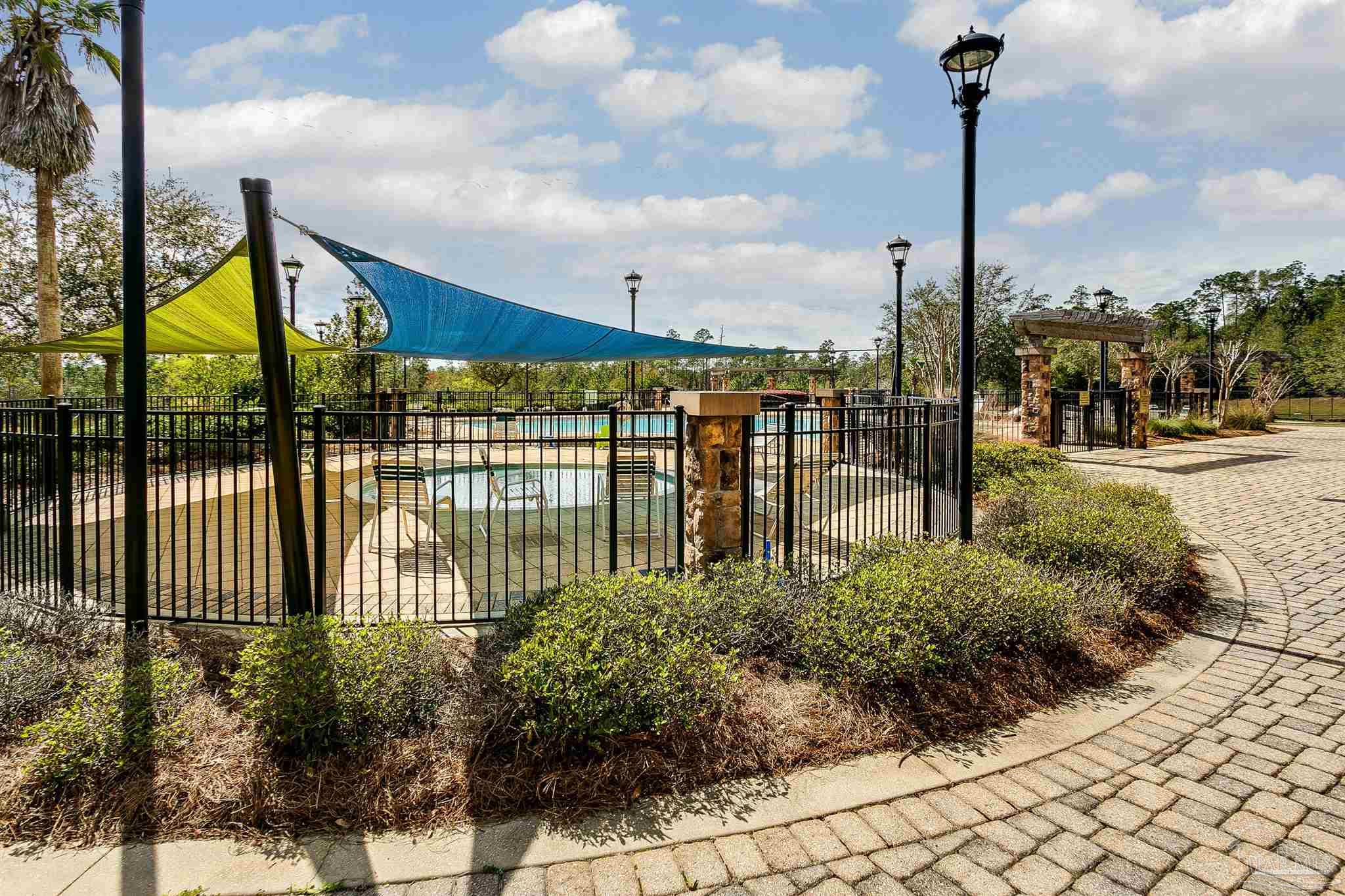 Pensacola, Florida 32526, United States, 6 Bedrooms Bedrooms, ,4 BathroomsBathrooms,Residential,Active,88254