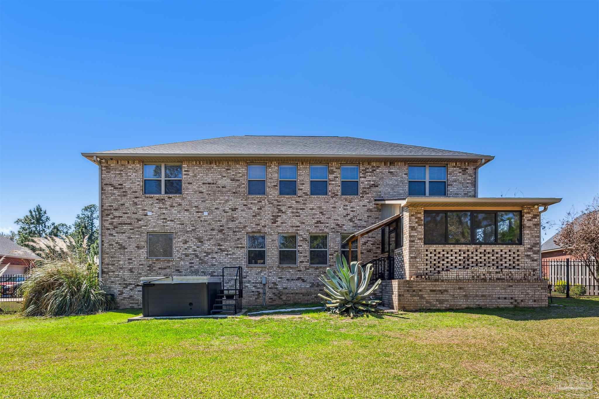 Pensacola, Florida 32526, United States, 6 Bedrooms Bedrooms, ,4 BathroomsBathrooms,Residential,Active,88254