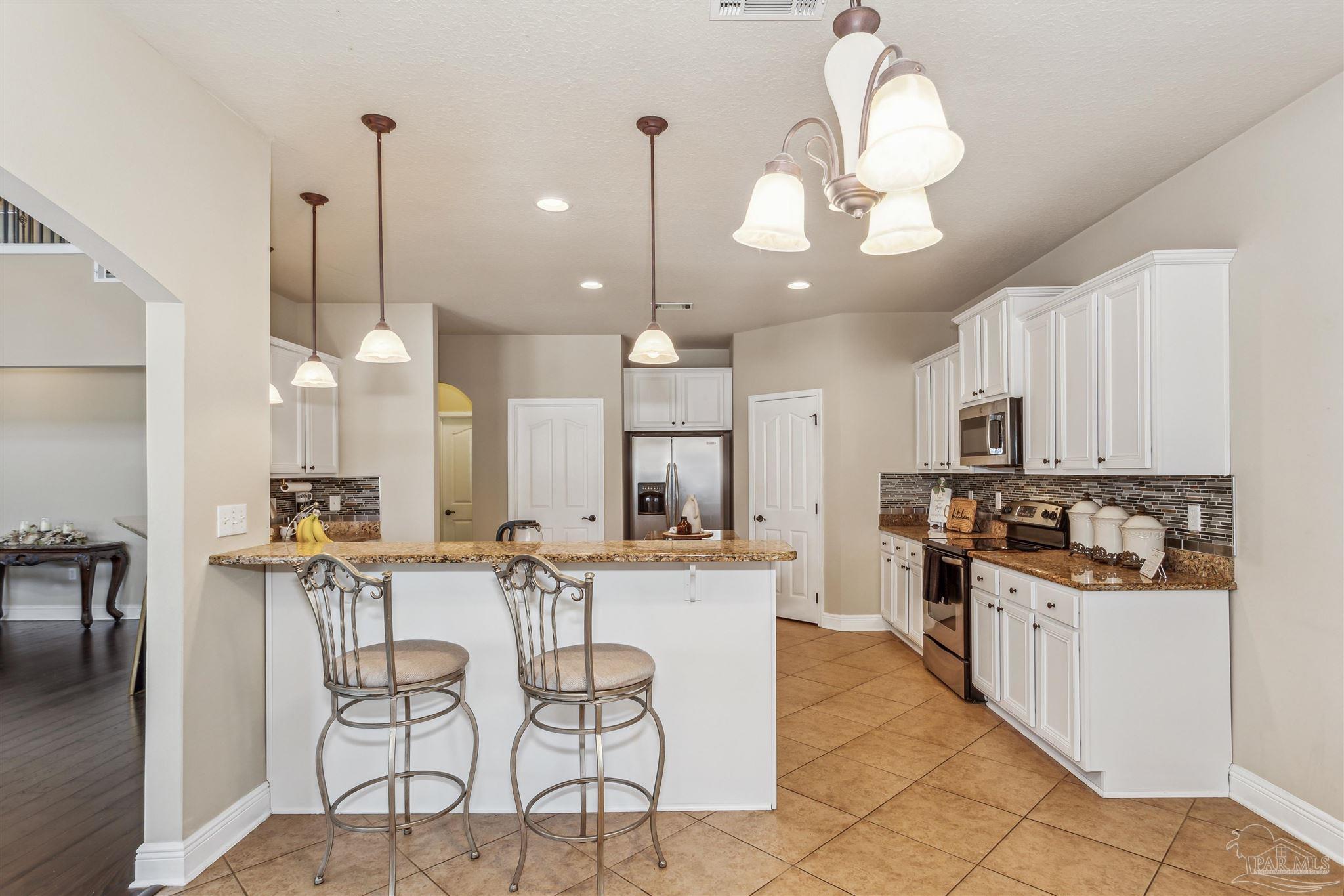 Pensacola, Florida 32526, United States, 6 Bedrooms Bedrooms, ,4 BathroomsBathrooms,Residential,Active,88254