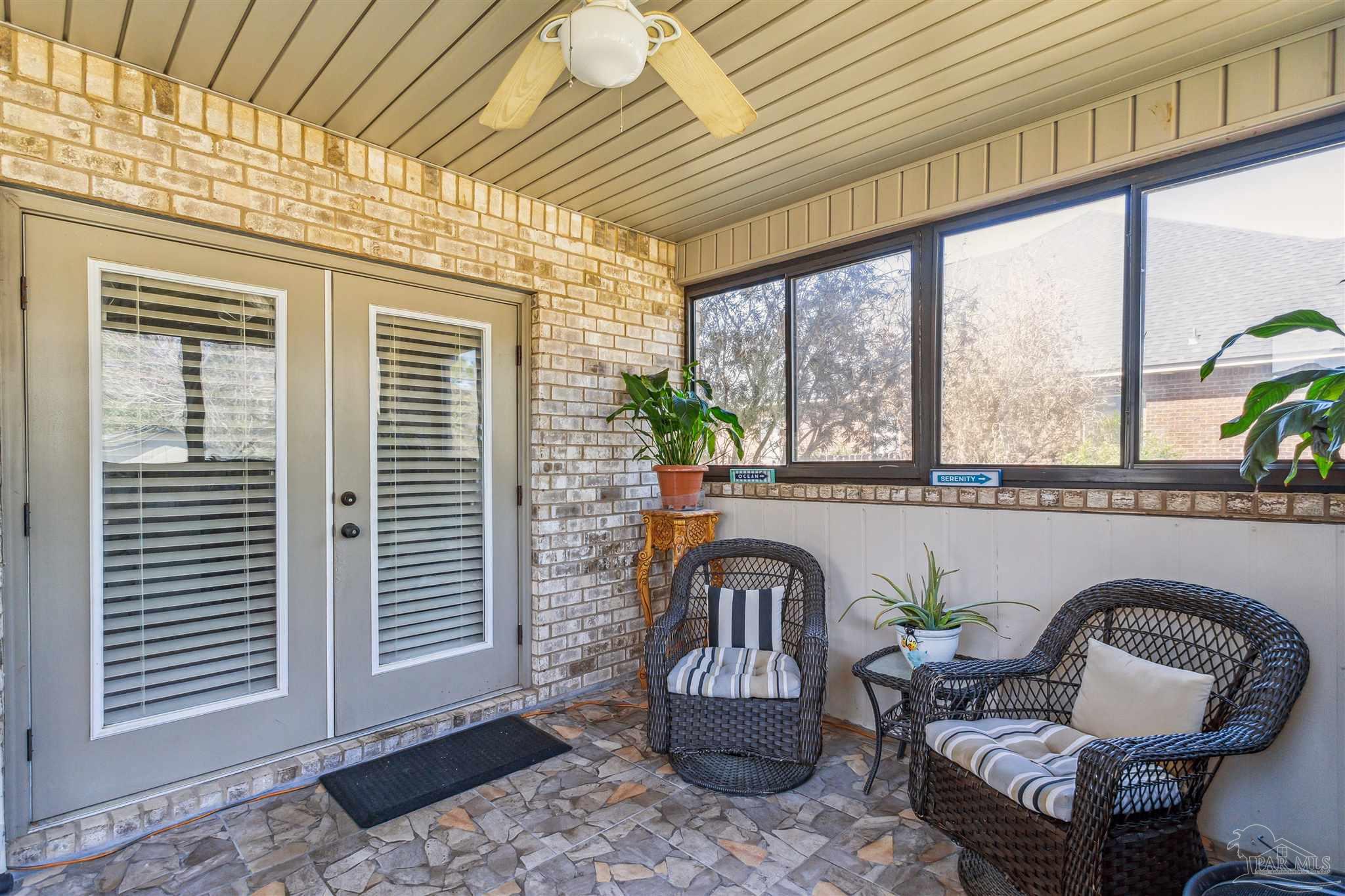 Pensacola, Florida 32526, United States, 6 Bedrooms Bedrooms, ,4 BathroomsBathrooms,Residential,Active,88254