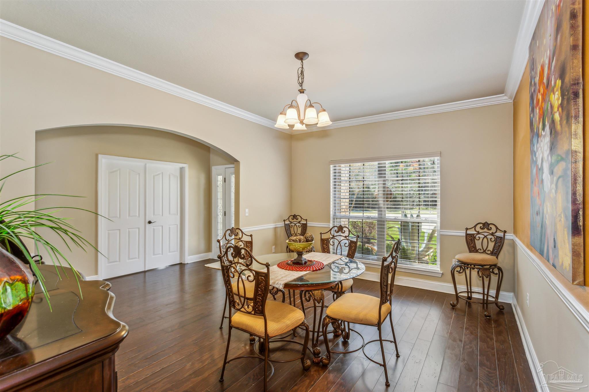 Pensacola, Florida 32526, United States, 6 Bedrooms Bedrooms, ,4 BathroomsBathrooms,Residential,Active,88254