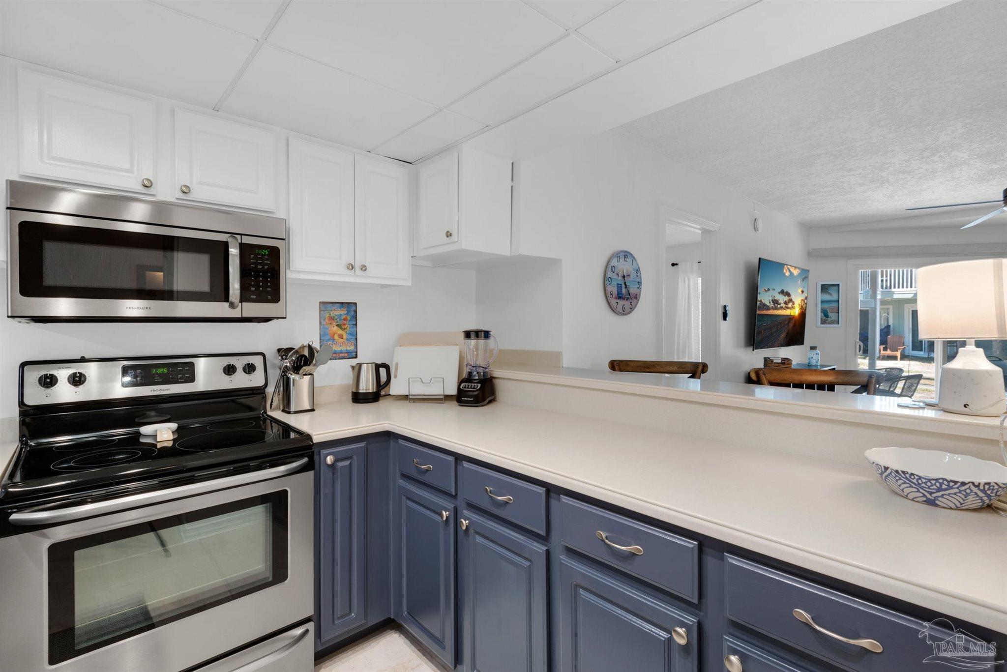 336 Ft Pickens Rd W103