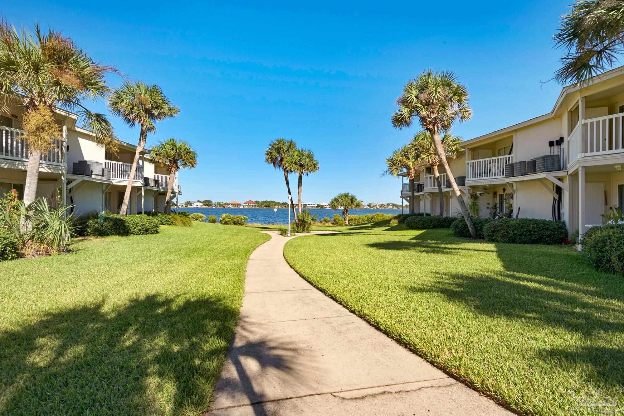 336 Ft Pickens Rd W103