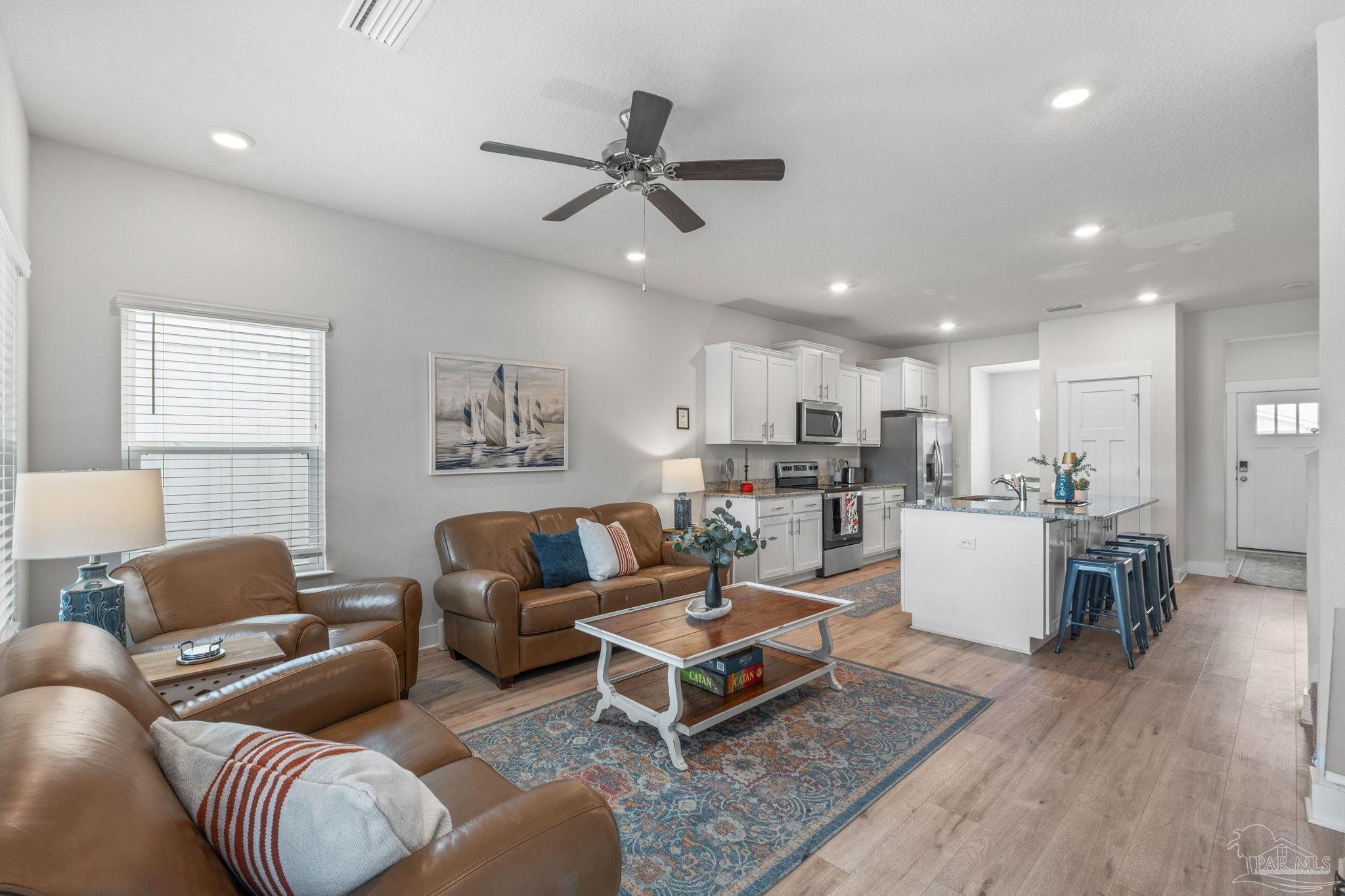 Perdido Key, Florida 32507, United States, 4 Bedrooms Bedrooms, ,4 BathroomsBathrooms,Residential,Active,229318