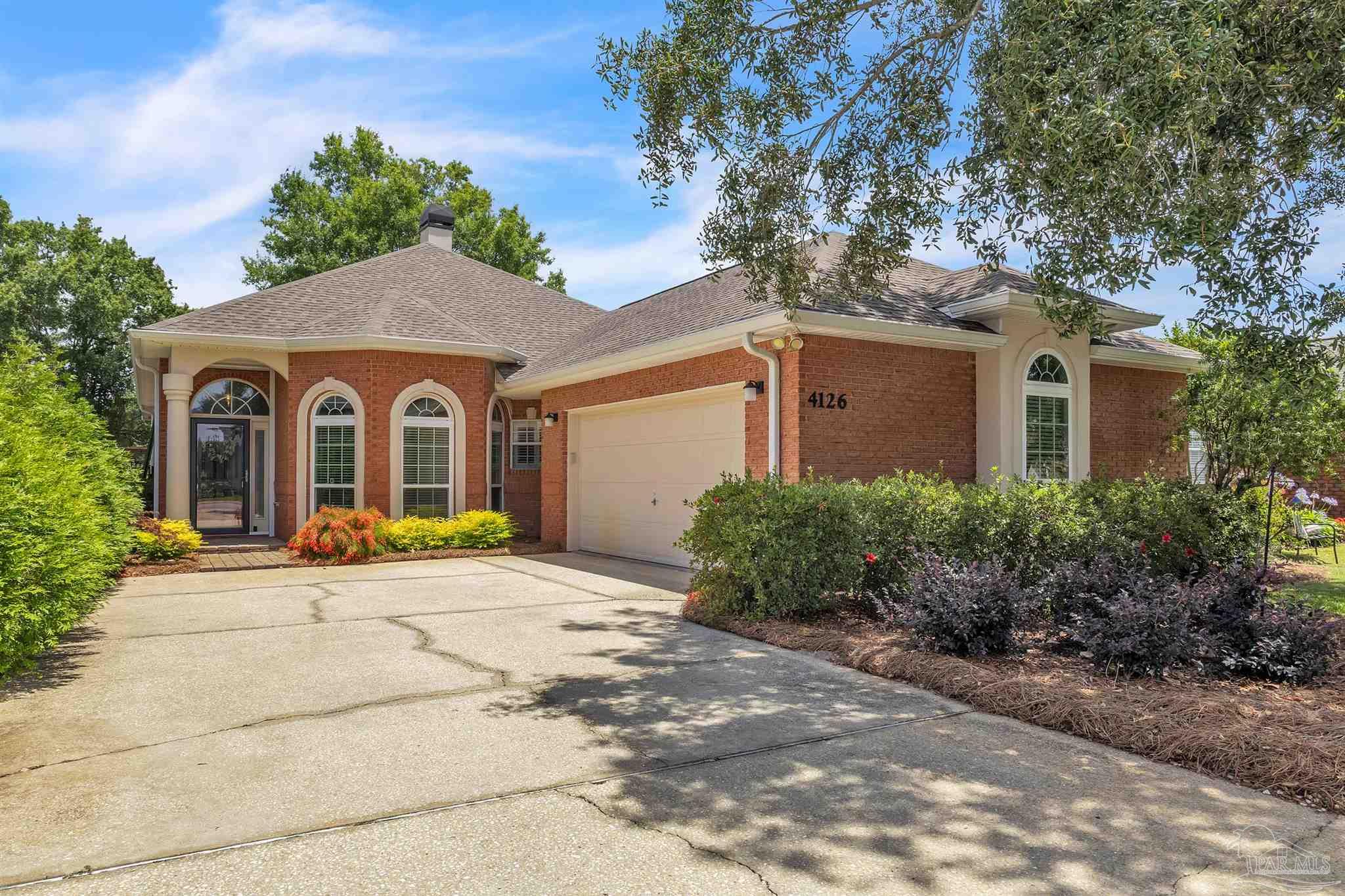 Photo 1 of 40 — 4126 Oak Pointe Dr, Gulf Breeze, FL 32563